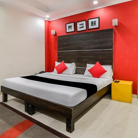 Capital O Hotel Bms Near Appu Ghar Gurgaon Luaran gambar